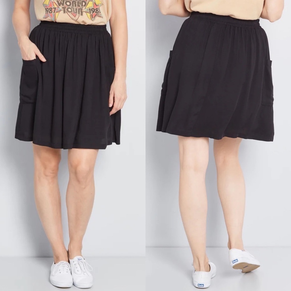 Modcloth Staycation Kickoff Black Mini Skirt NWOT - Picture 2 of 8